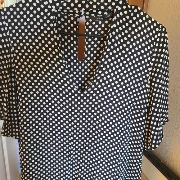 Zara navy polka dot wrap neck billow sleeve top NWOT - Picture 2 of 5